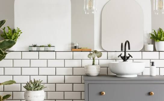 Kafelki łazienkowe: inspiracje, style i praktyczne wskazówki wyboru