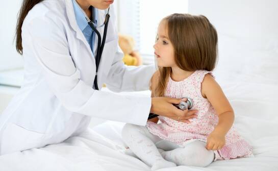 Pediatria domowa: co warto wiedzieć o wizytach lekarskich u dzieci