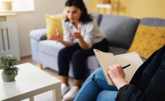 Terapia i wsparcie psychiczne: jak działa gabinet psychologiczny i kiedy szukać pomocy