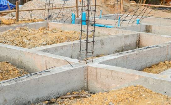 Stabilizacja fundamentów: skuteczne metody zabezpieczania budynków