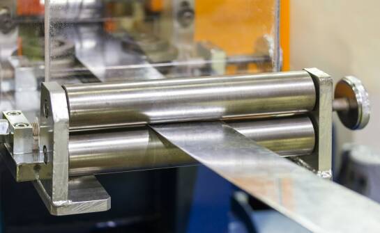 Odlewy ciśnieniowe aluminium: kluczowe zalety i zastosowania przemysłowe