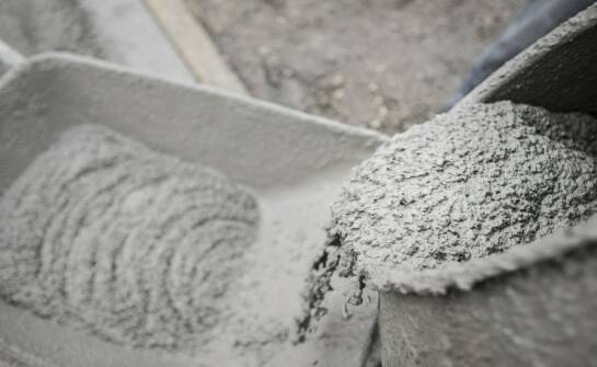 Piankowy beton: zalety, zastosowania i porównanie z tradycyjnymi materiałami