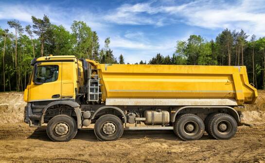 Transport 1-tonowy wywrotką — praktyczne zastosowania i korzyści
