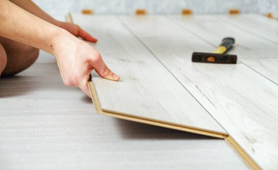 Panele LVT — co warto wiedzieć przed wyborem podłogi i montażem