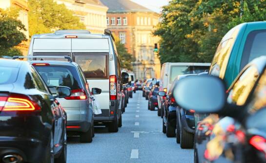 Przewozy międzynarodowe: jak wybrać najlepszy transport Szczecin–Berlin