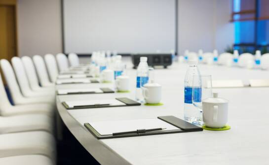 Sale konferencyjne — jak wybrać idealne miejsce na wydarzenie biznesowe