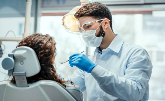 Stomatologia: co warto wiedzieć przed wizytą u dentysty