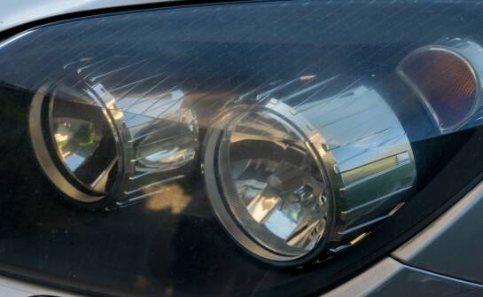 Polerowanie lamp samochodowych — metody przywracania jasności świateł