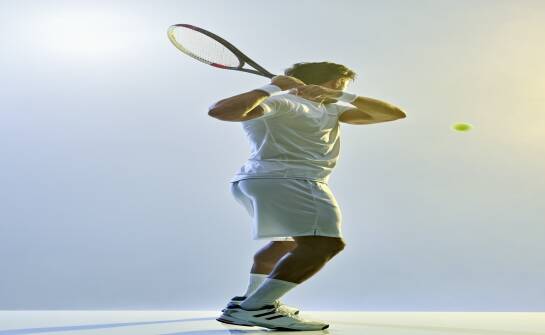 Tenis amatorski: jak rozpocząć grę i poprawić podstawowe umiejętności