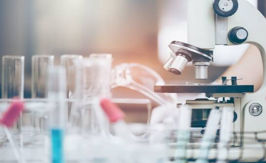Autoklawy medyczne i laboratoryjne — jak działają i co warto wiedzieć