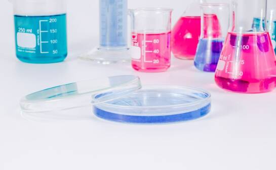 Materiały do drylab: co warto wiedzieć przed pierwszym użyciem