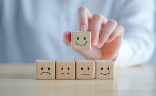 Psychologia emocji: jak rozpoznać i radzić sobie ze stresem dnia codziennego