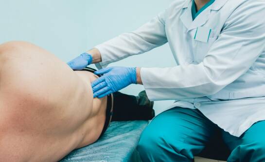 Endoproteza biodra — co warto wiedzieć przed decyzją o zabiegu