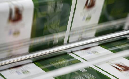 Druk ulotek: skuteczne metody projektowania i zamawiania materiałów reklamowych