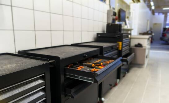 Naprawa urządzeń gastronomicznych — co warto wiedzieć przed wyborem serwisu