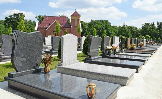 Kremacja i formy pochówku: co warto wiedzieć przed decyzją