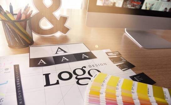 Budowanie rozpoznawalności marki: strategie działań agencji reklamowej na top lejka