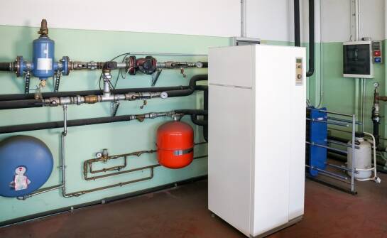 Stałe systemy gaszenia gazowego w pomieszczeniach elektrycznych i szaf
