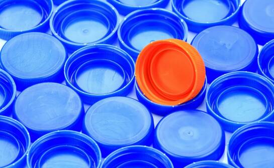 Nakrętki do butelek PET: rodzaje, zastosowania i wybór materiału