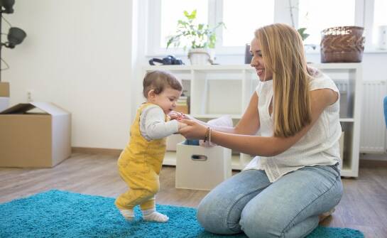 Opieka domowa nad dzieckiem: co warto wiedzieć przed wyborem usług
