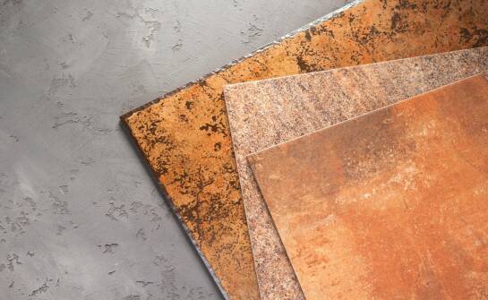 Płyta warstwowa z rdzeniem poliuretanowym — zalety, zastosowania i wybór