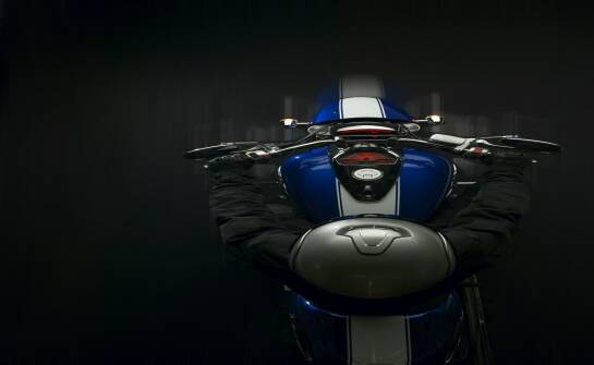 Kombinezon motocyklowy: cechy i zalety modelu Tractech Evo 4