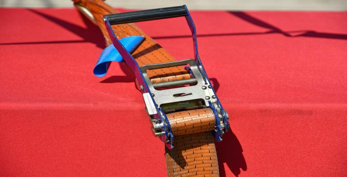 Mobilny minigolf na event — pomysły i inspiracje atrakcji rozrywkowej