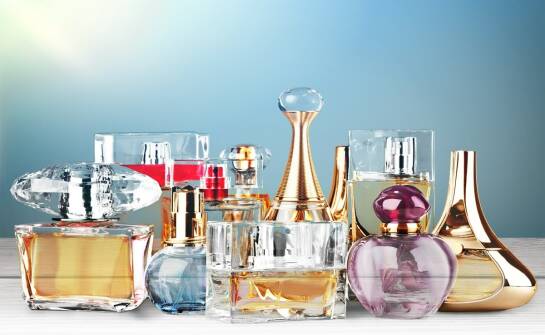 Perfumy rozlewane: co warto wiedzieć przed zakupem i najważniejsze fakty