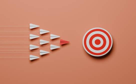 Marketing 360°: strategie budujące świadomość na szczycie lejka sprzedażowego