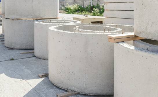 Szamba betonowe – co warto wiedzieć przed zakupem i montażem