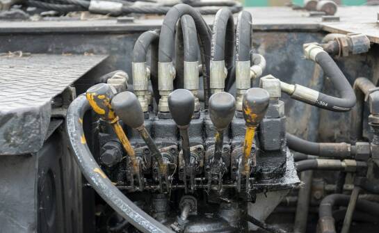 Chłodnice oleju hydraulicznego — jak działają i dlaczego są kluczowe