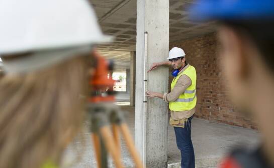 Przegląd obiektów budowlanych: kluczowe zasady i najczęstsze błędy
