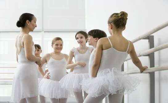 Szkoła baletowa: jak wygląda nauka tańca klasycznego dla początkujących