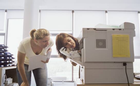 Dzierżawa drukarek — jak wybrać opłacalne rozwiązanie dla biura