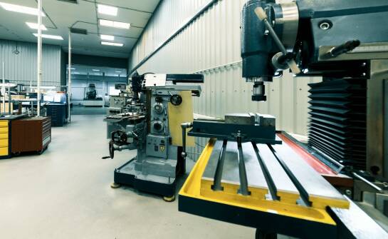 Ploter CNC: kluczowe zastosowania i wybór maszyny do warsztatu