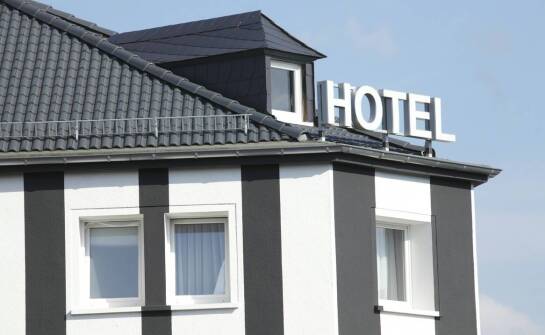 Jak rozpoznać hotel w Ciechocinku dopasowany do pobytu we dwoje, z dziećmi, dla seniorów lub alergików