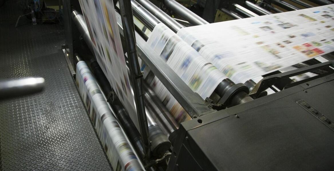 Jak przygotowanie lokalnej gazety do druku z roli wpływa na zgodność plików