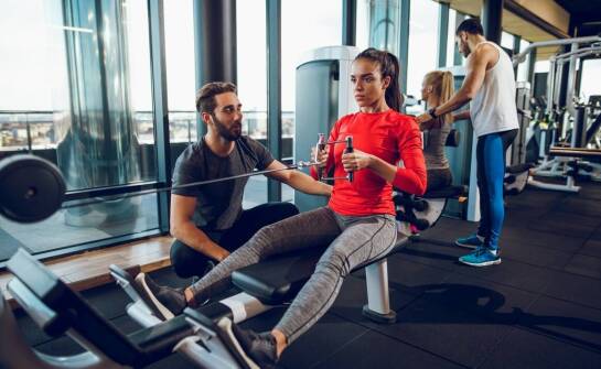 Jak bliskość klubu fitness wpływa na regularność treningów po pracy