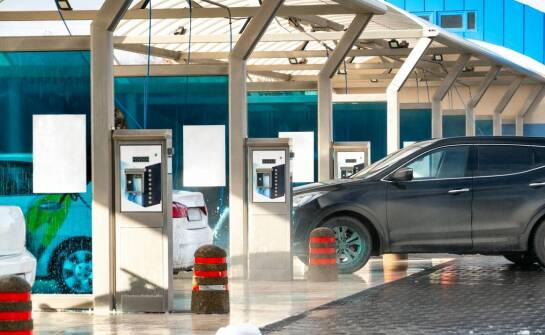 Od czego zależy całoroczna eksploatacja automatycznej toalety publicznej w mieście