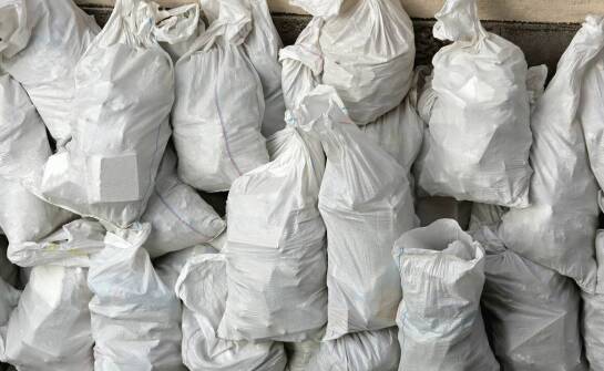 Parametry worków big bag, które decydują o bezpieczeństwie gruzu na budowie