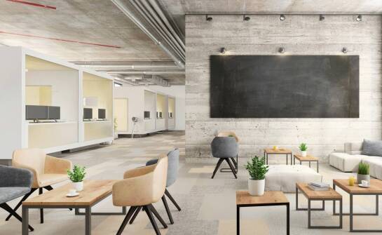 Coworking na obrzeżach Warszawy, gdy liczą się dojazd, prywatność i hybrydowy rytm pracy