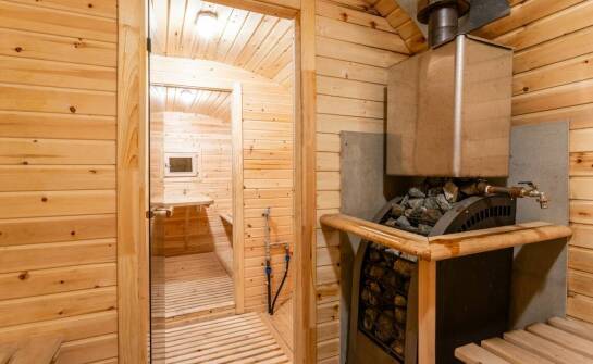 Czym różnią się sauny fińska, parowa i różana w hotelowym spa na Starym Mieście
