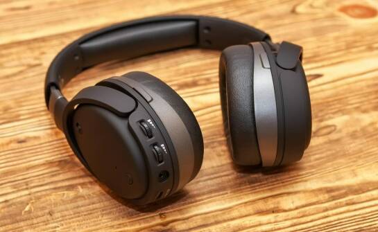 Jak ocenić odnowione słuchawki nauszne z Bluetooth przed zakupem: bateria, komfort i zgodność