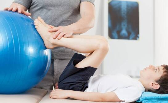 Kiedy osteopatia bywa elementem terapii dziecka z trudnościami rozwojowymi i integracji sensorycznej