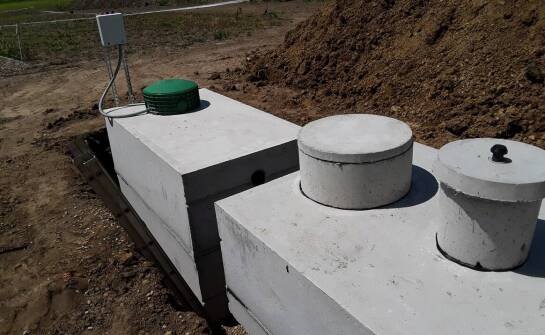 Kiedy wizja lokalna przed montażem zbiornika na deszczówkę w Sobolowie ma znaczenie