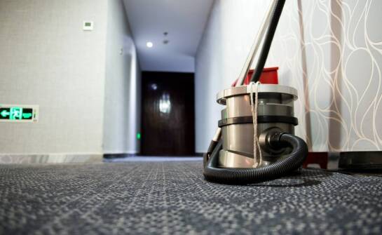 Jak rozpoznać prusaki w mieszkaniu i odróżnić incydent od infestacji w pionie