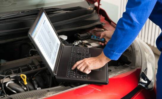 Kiedy diagnostyka komputerowa wystarcza, a kiedy potrzebna jest naprawa mechaniczna