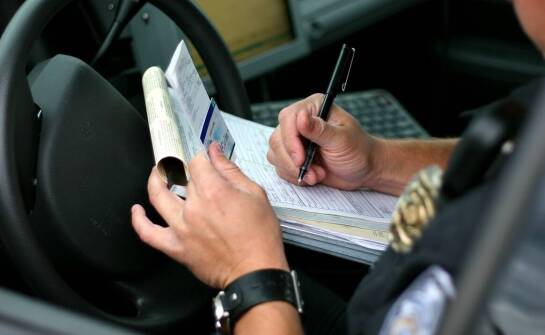 Jakie dokumenty i dane przygotować do legalizacji tachografu, by uniknąć zwłoki w firmie transportowej
