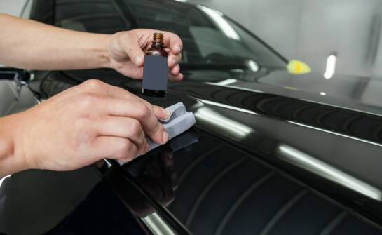 Jak dbać o lakier z powłoką ceramiczną po odbiorze auta z detailingu