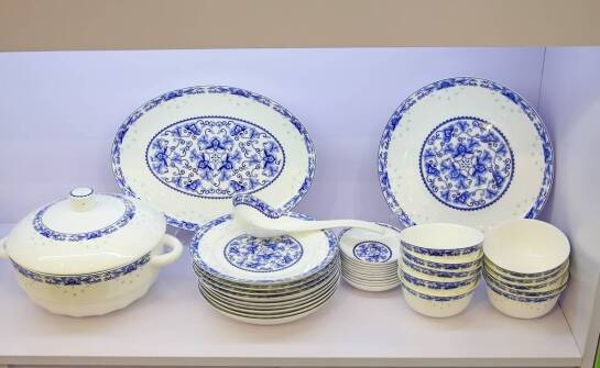 Porcelana i ceramika z Bolesławca — co naprawdę zmienia materiał przy codziennym użyciu